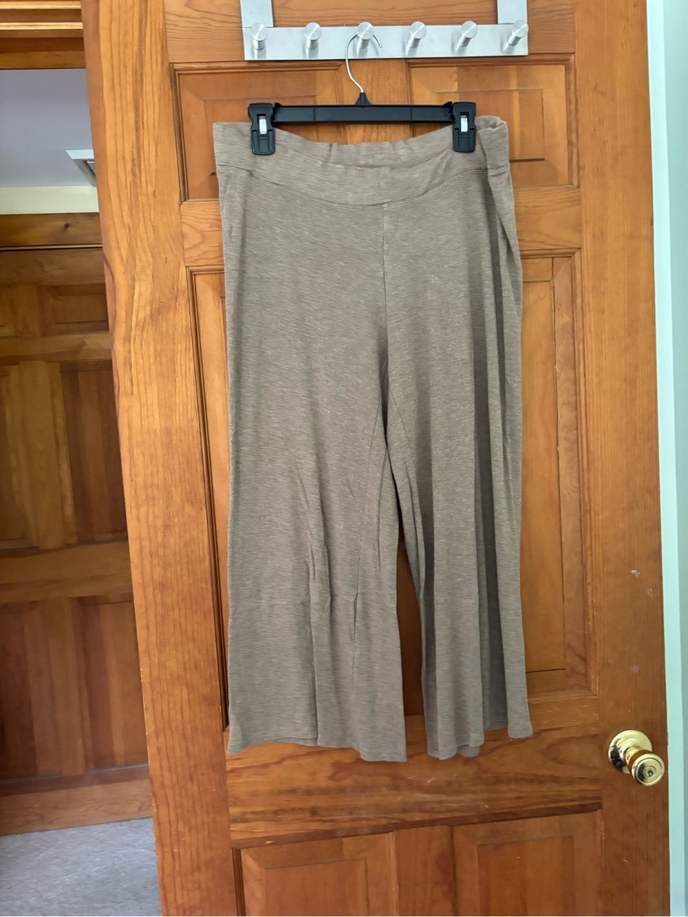 Eileen Fisher Soft Knit Crop Pants in Tan Size Medium